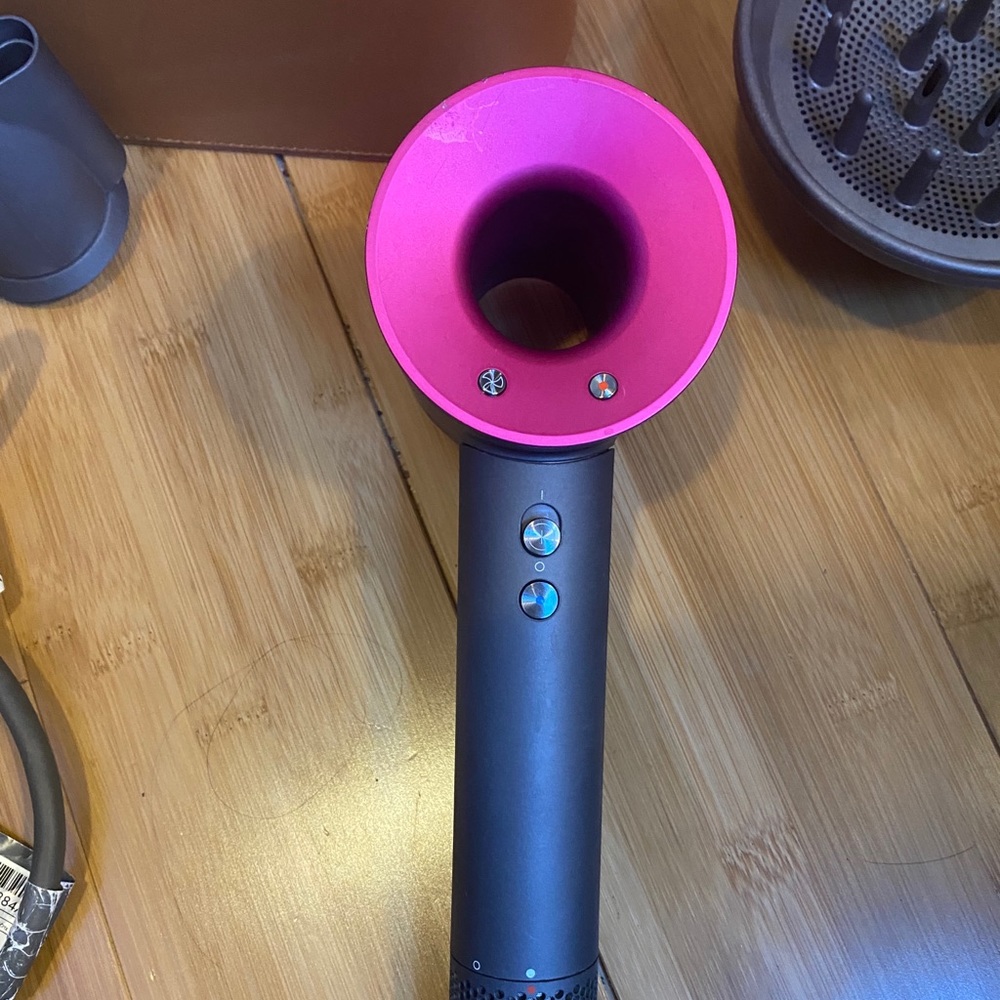 Hair dryer